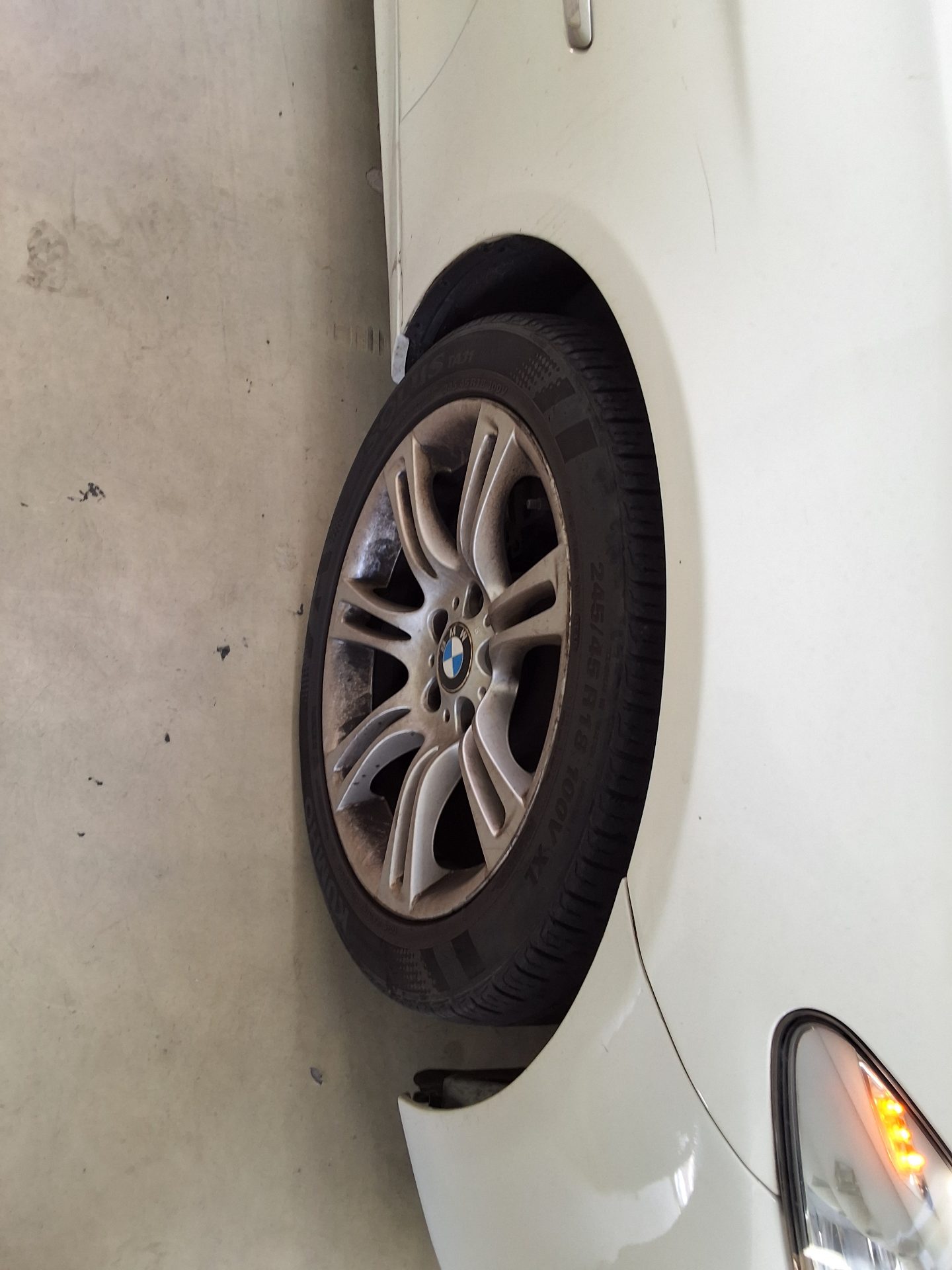 بي إم دبليو 5 Series (6Th Gen) 520D M Sport 2013 SPORT