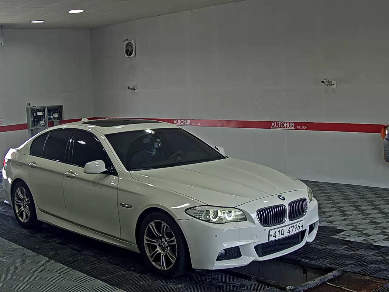 بي إم دبليو 5 Series (6Th Gen) 520D M Sport 2013 SPORT