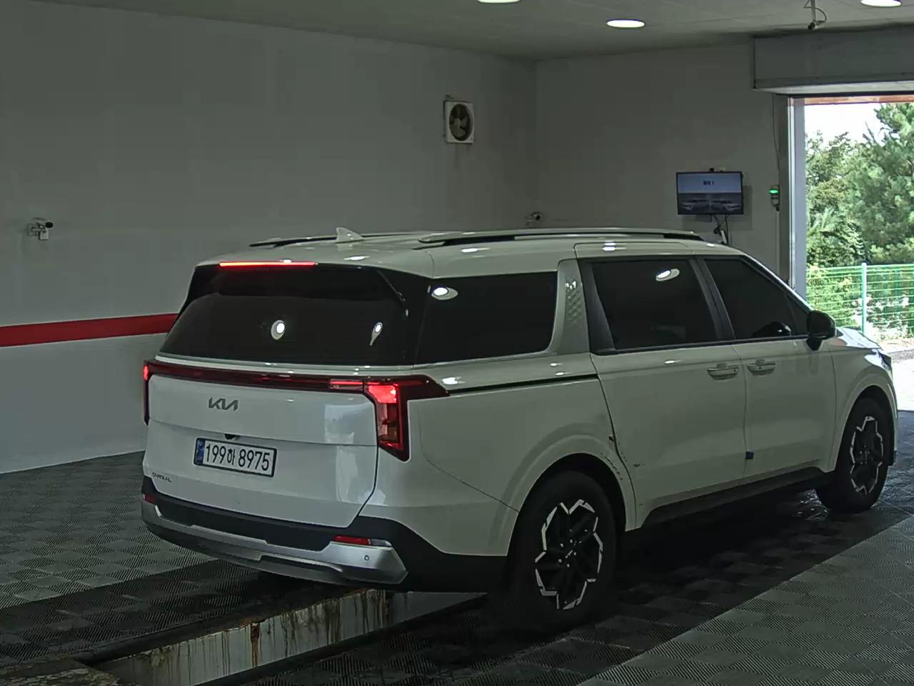 كيا الجديد كارنفال (Ka4) 9 Seater بنزين بريستيج 2025 PRESTIGE