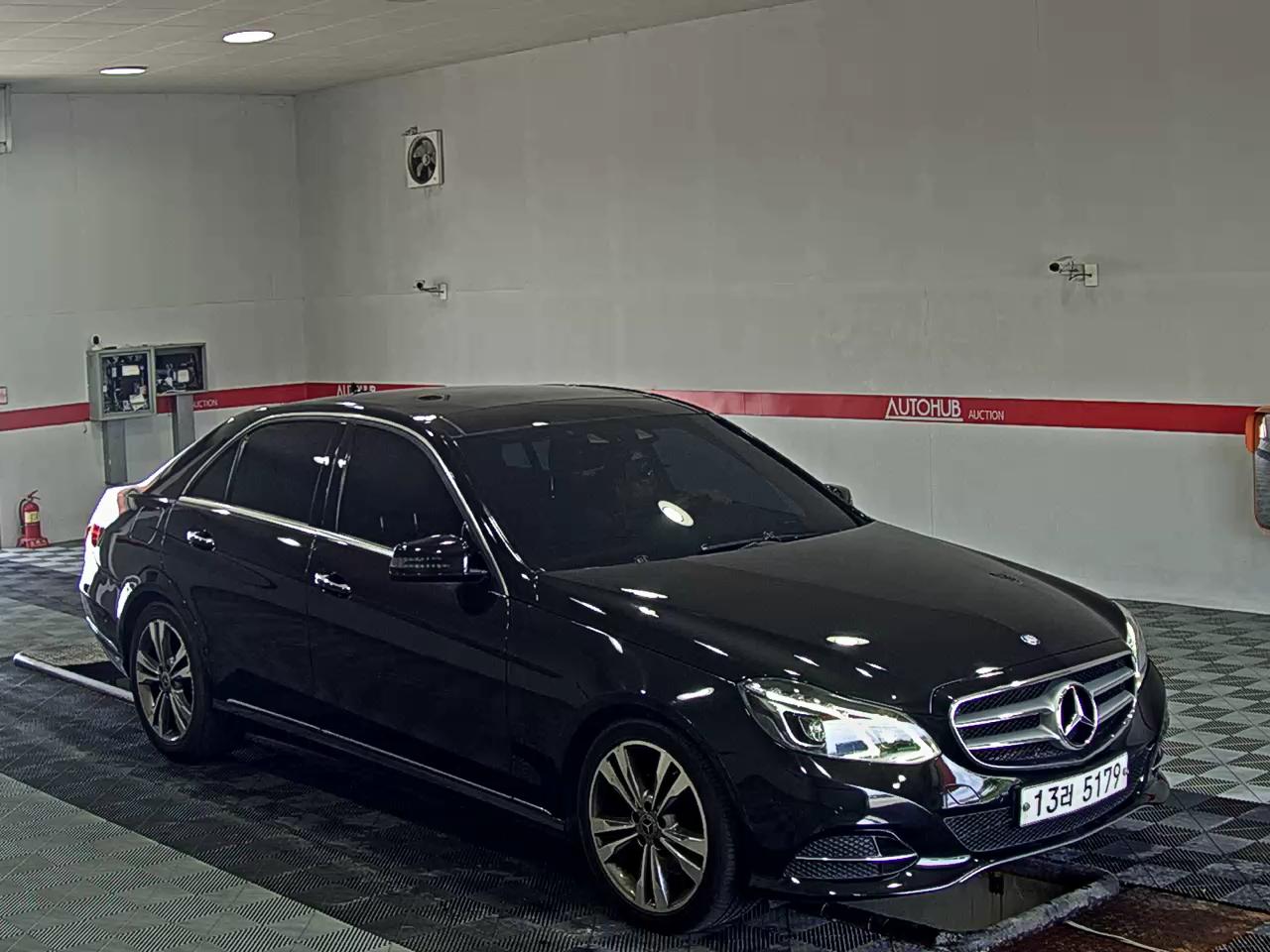 مرسيدس بنز E Class (4Th Gen) E300 Avantgarde 2014 E300