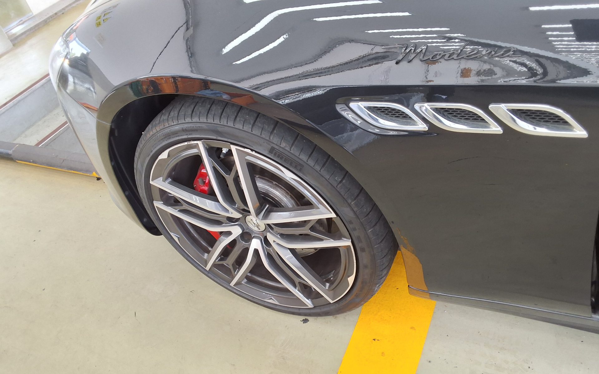 مازيراتي Quattroporte (6Th Gen) 3.0 Q4 Modena 2023