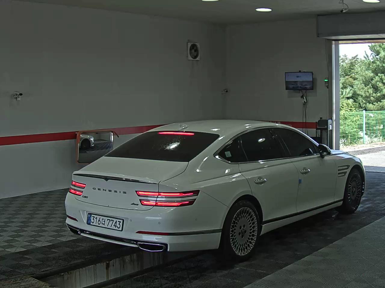 جينيسيس جينيسيس G80 2022 دفع رباعي BASE
