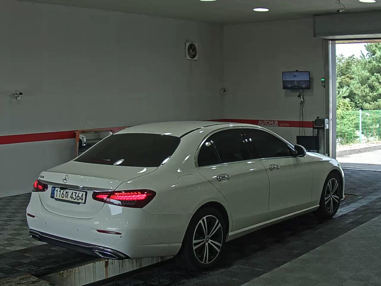 مرسيدس بنز E Class (5Th Gen) E250 Avantgarde 2021 E250