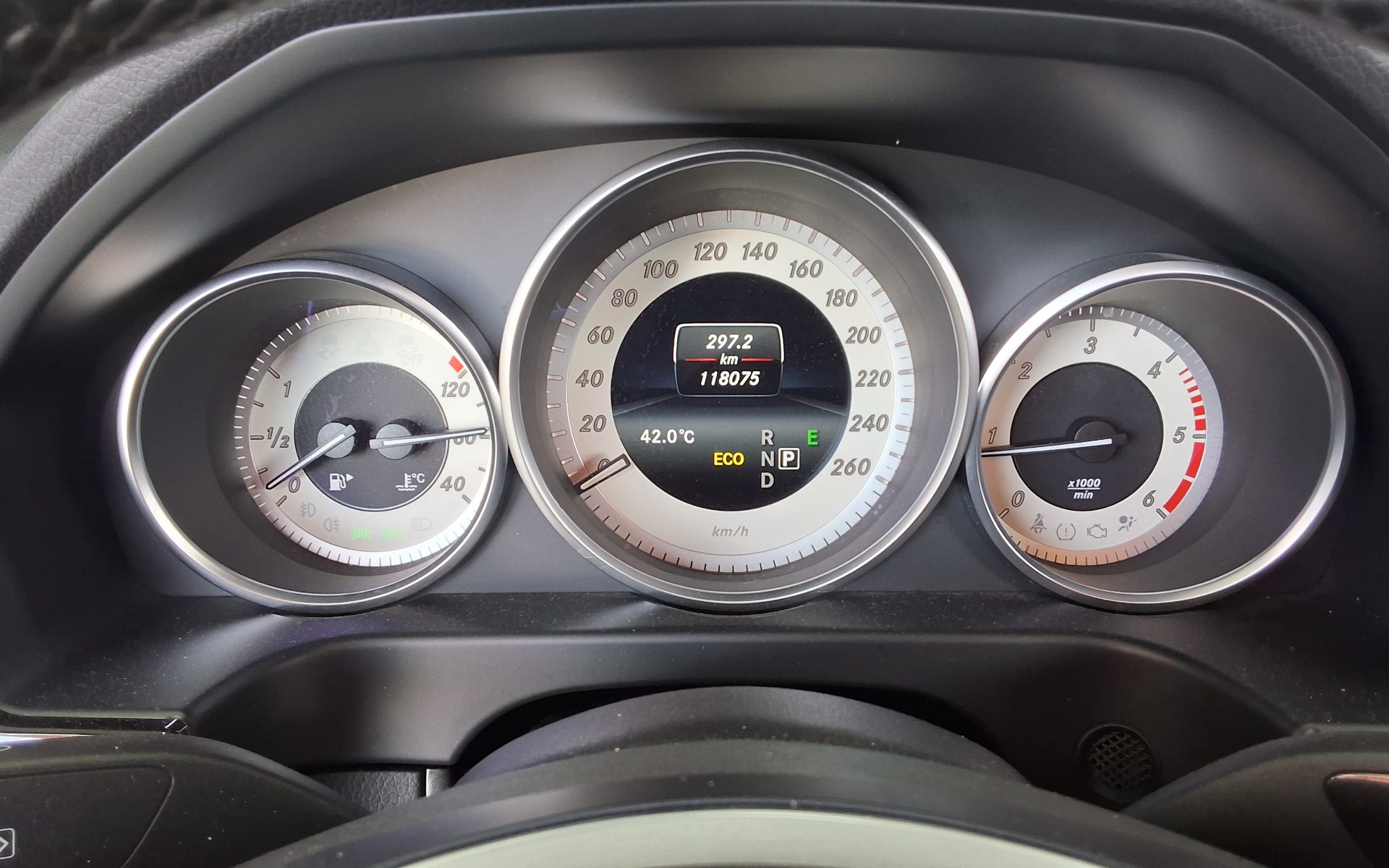 مرسيدس بنز E Class (4Th Gen) E220 Cdi Bluetec Avantgarde Sport 2016 SPORT