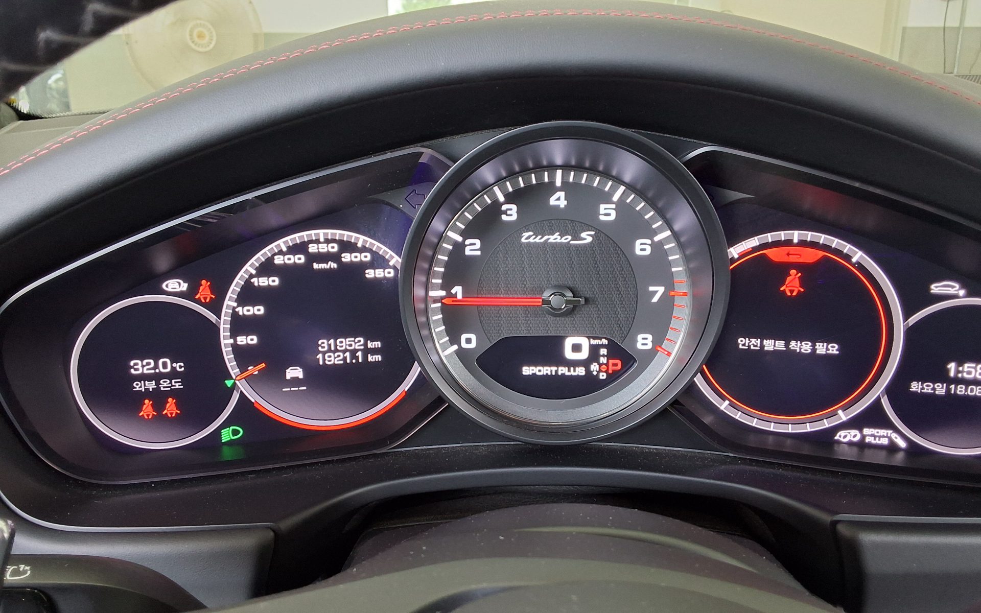 بورشه باناميرا (2Nd Gen) 4.0 تيربو S 2021 TURBO