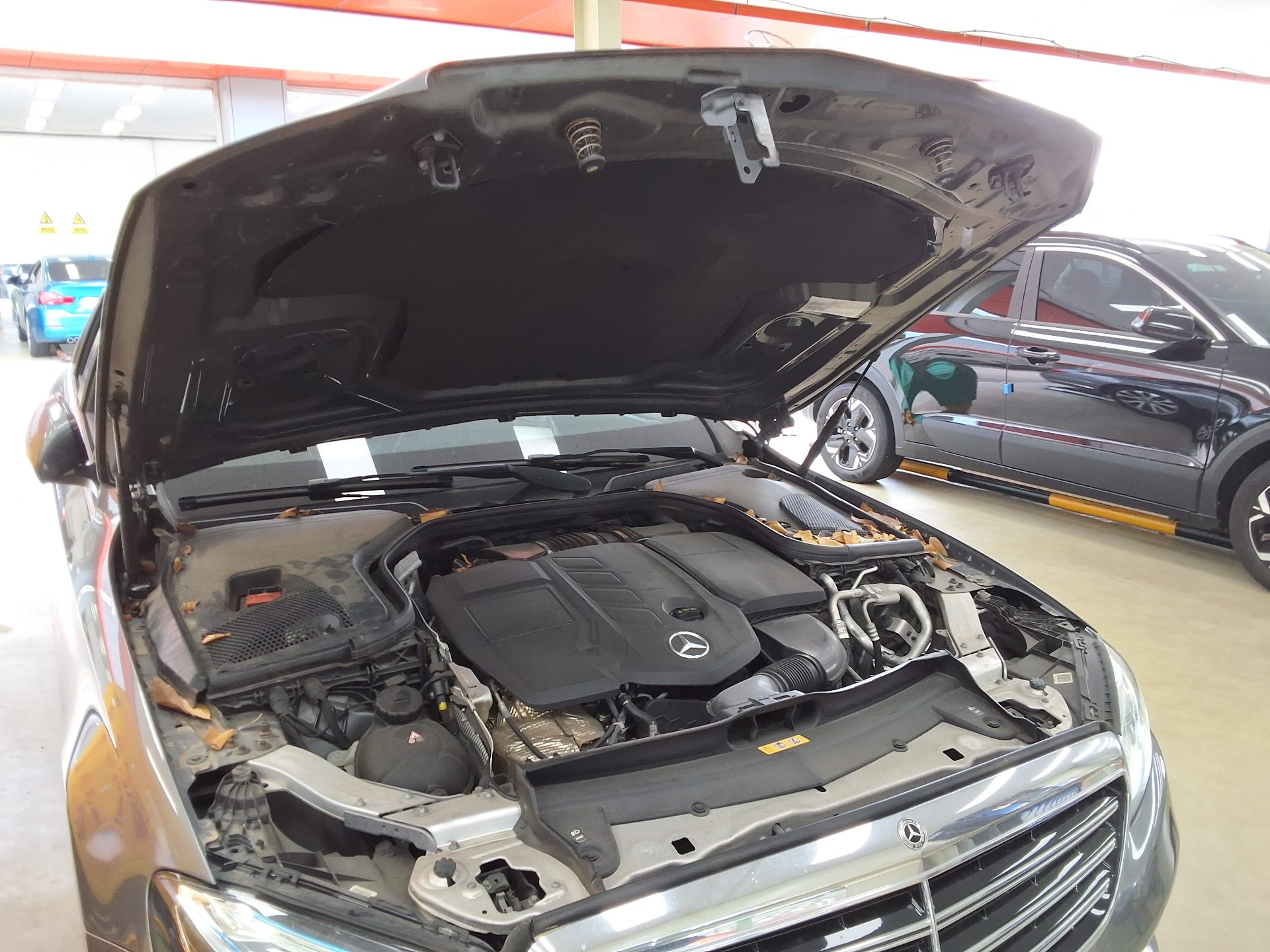 مرسيدس بنز E Class (5Th Gen) E220D فورماتيك إكسكلوسيف 2018 E220d 4MATIC إكسكلوسيف