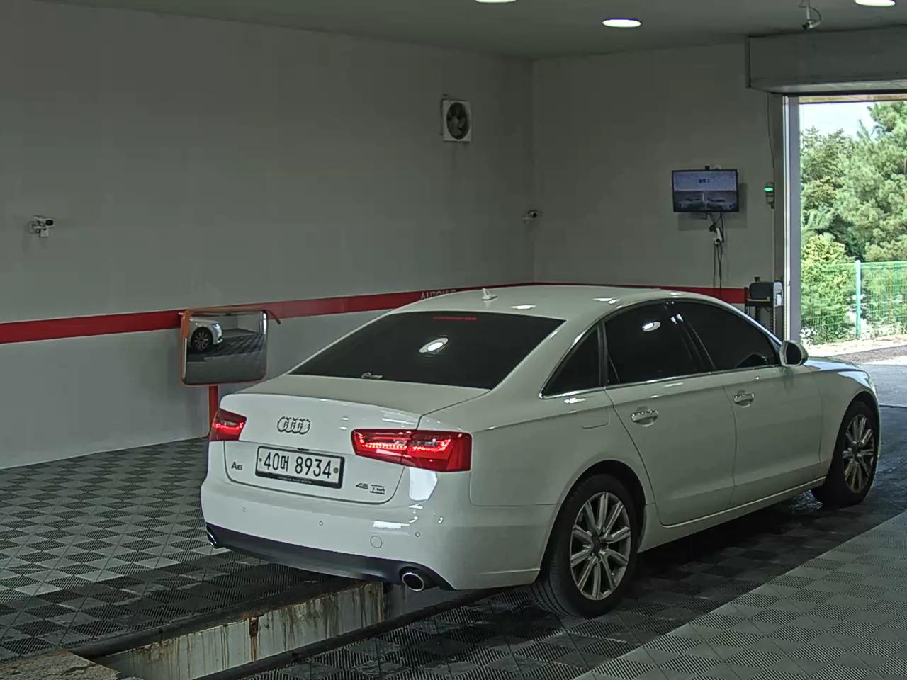 أودي إيه 6 (4Th Gen) 45 TDI كواترو 2015