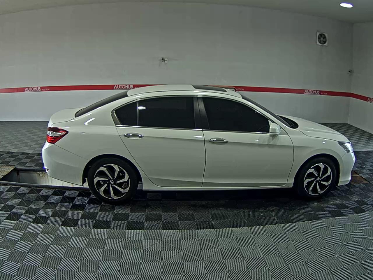 هوندا أكورد (9Th Gen) 2.4 Ex L 2017