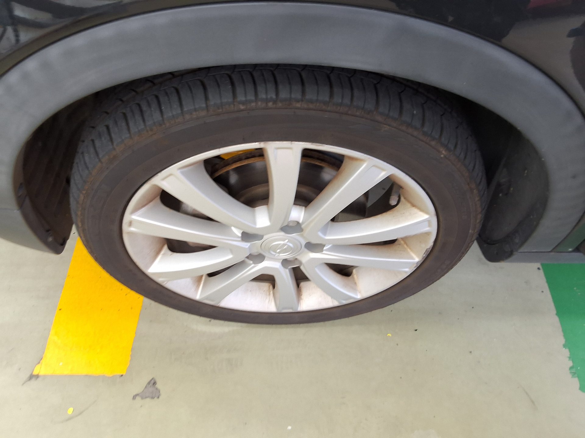 كي جي موبيليتي Mobility (سانج يونج) تيفولي Air ديزل دفع ثنائي Ix 2016