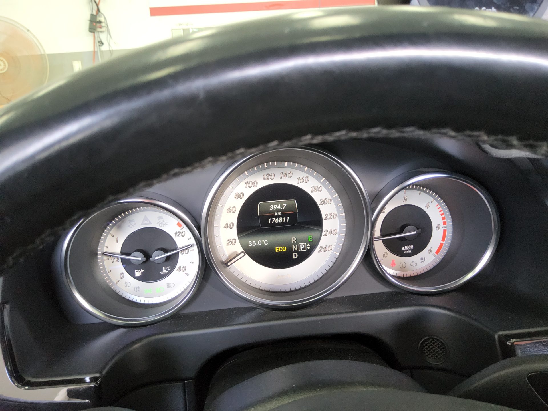 مرسيدس بنز E Class (4Th Gen) E220 Cdi Avantgarde 2014 E220