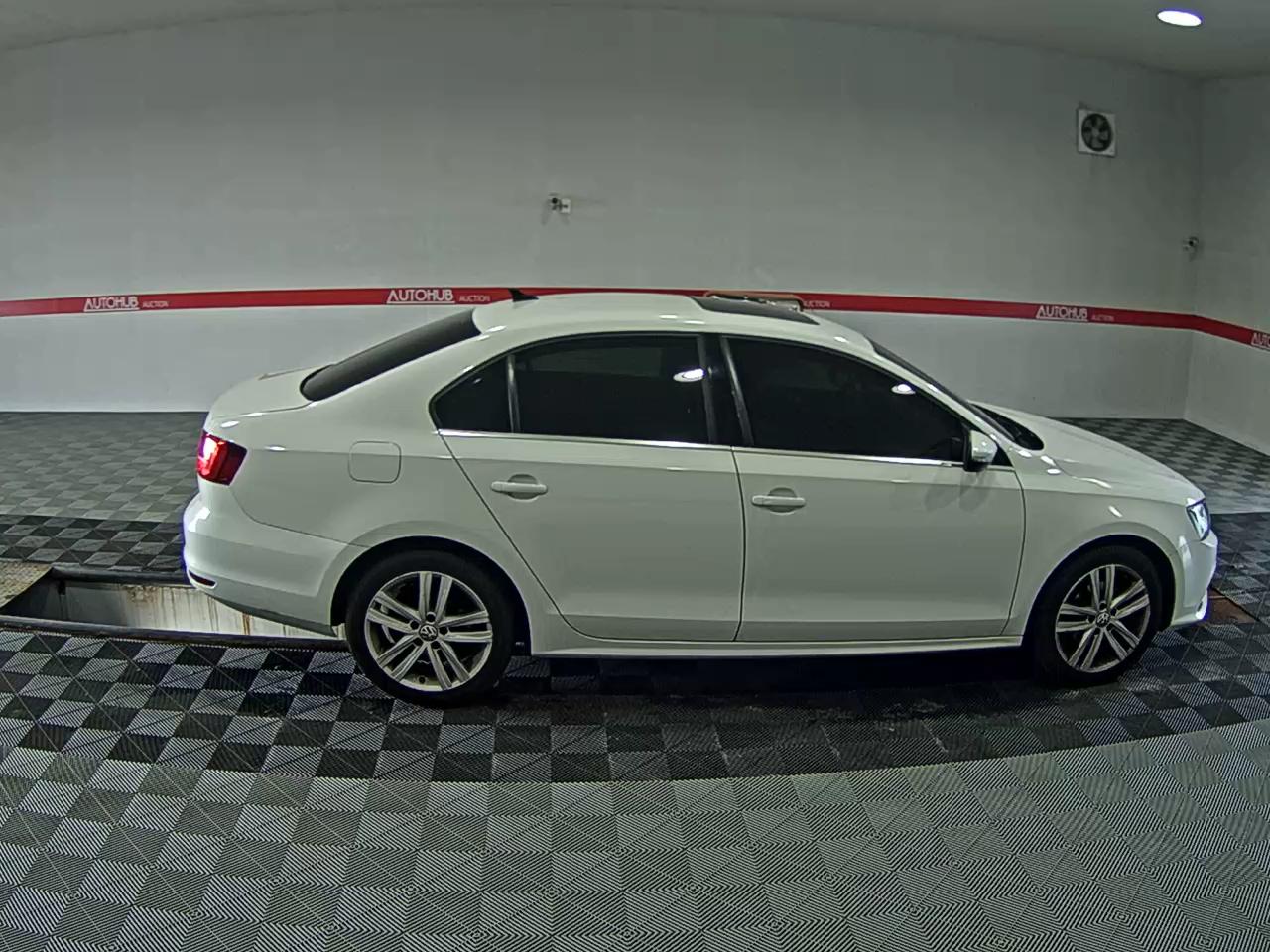 فولكس فاجن جيتا (6Th Gen) 2.0 TDI Bluemotion بريميوم 2015 بريميوم