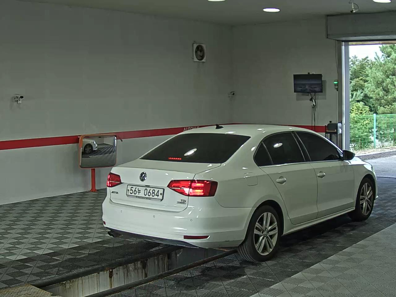 فولكس فاجن جيتا (6Th Gen) 2.0 TDI Bluemotion بريميوم 2015 بريميوم