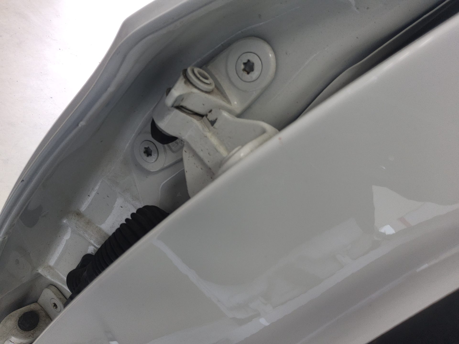مرسيدس بنز E Class (4Th Gen) E220 Cdi Avantgarde 2014 E220