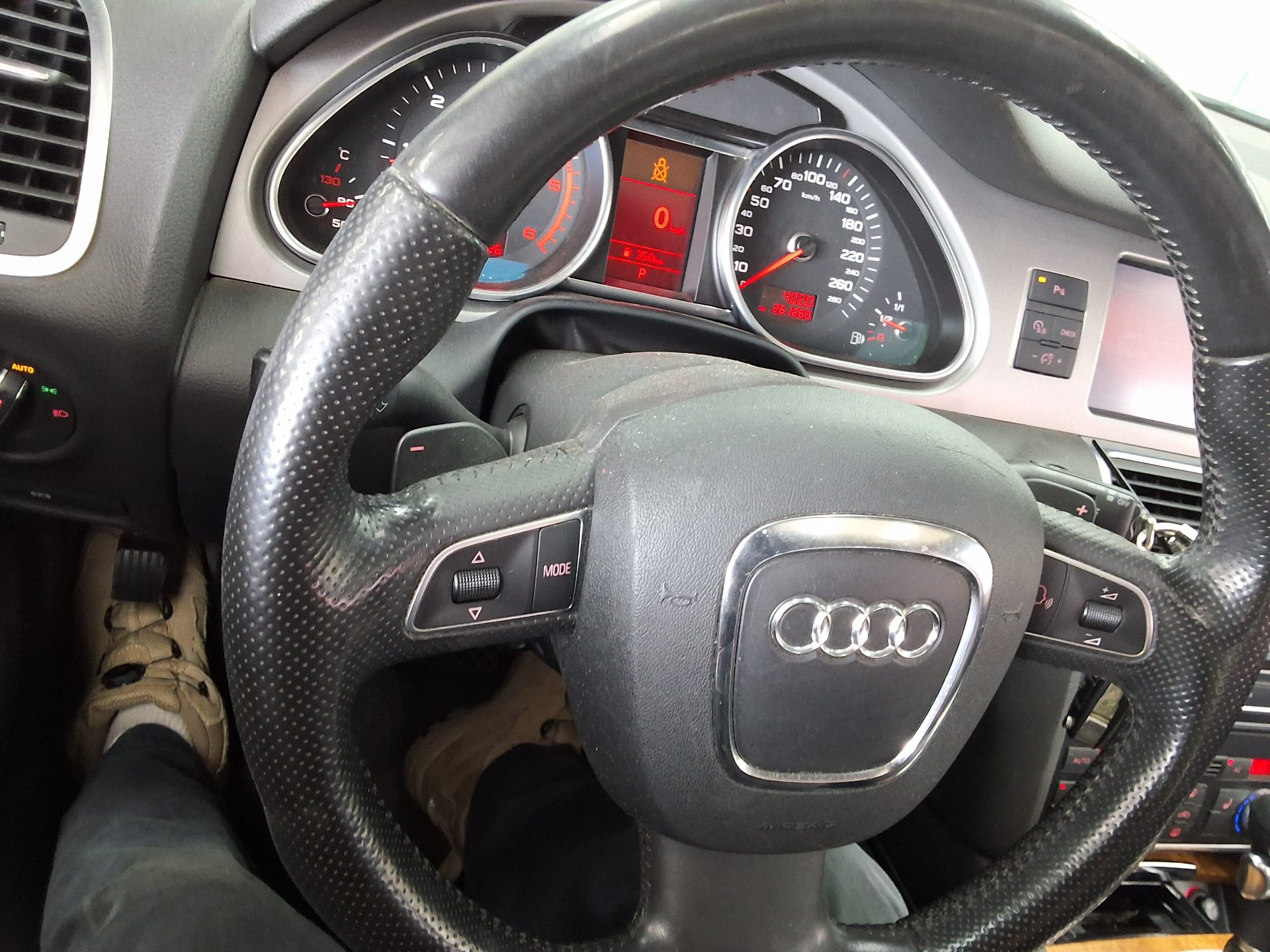 أودي كيو 7 3.0 TDI كواترو 2010