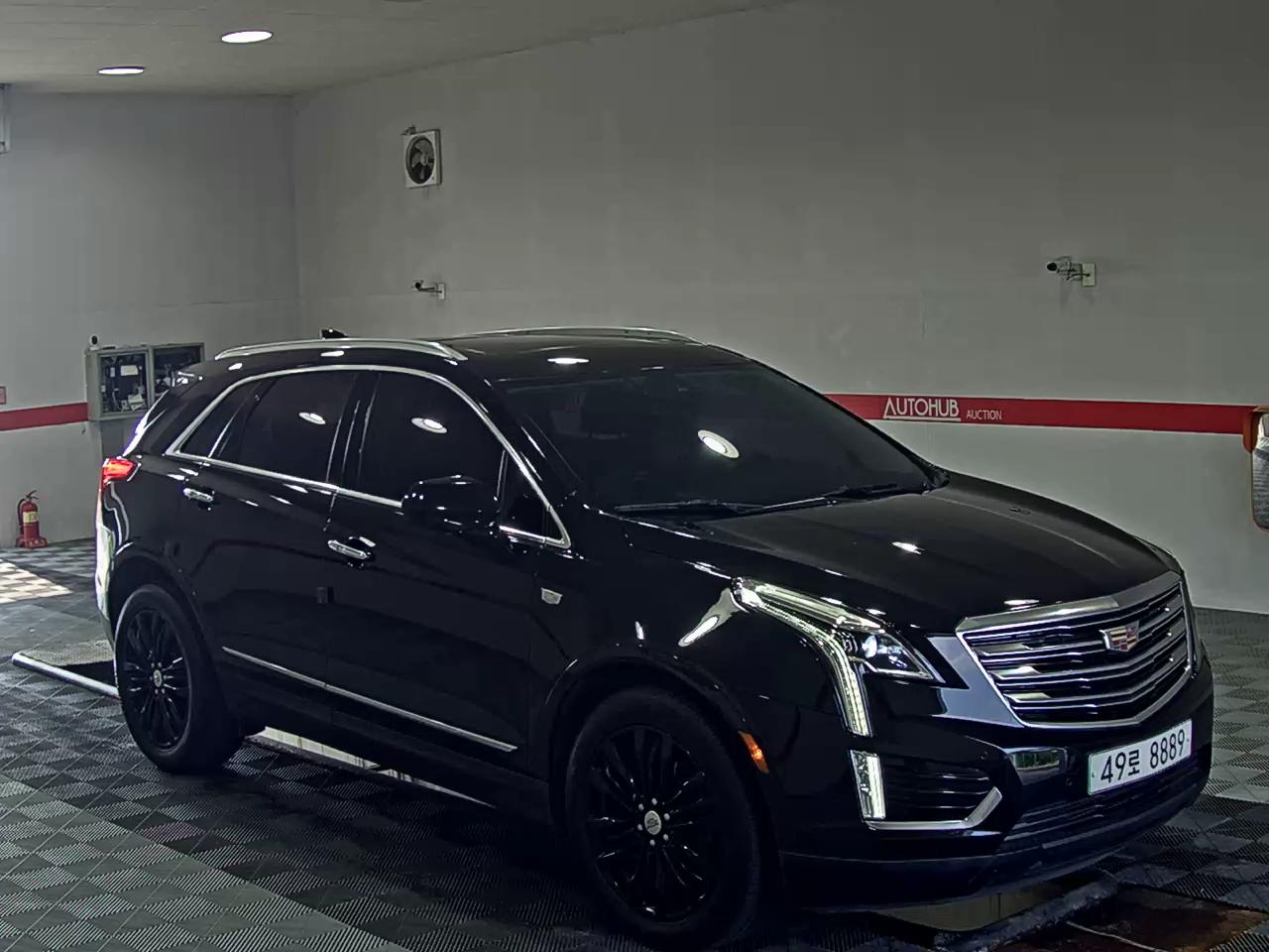 كاديلاك Xt5 3.6 بريميوم 2017 بريميوم