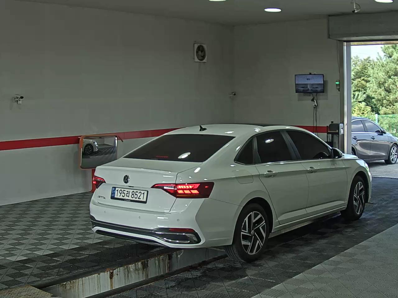 فولكس فاجن جيتا (7Th Gen) 1.5 TSI بريستيج 2023 PRESTIGE
