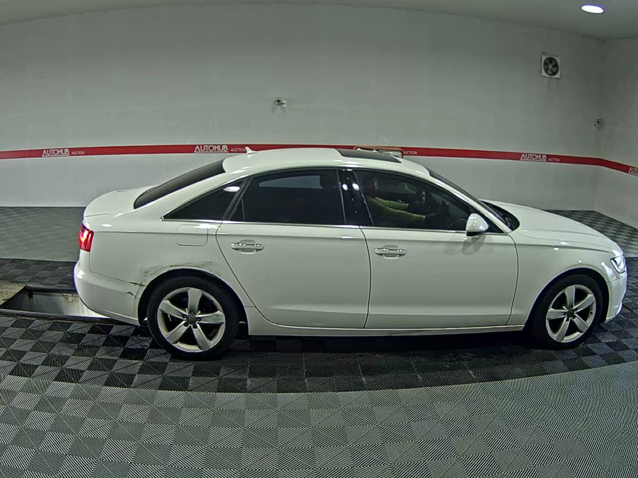 أودي إيه 6 (4Th Gen) 35 TDI Dynamic 2015