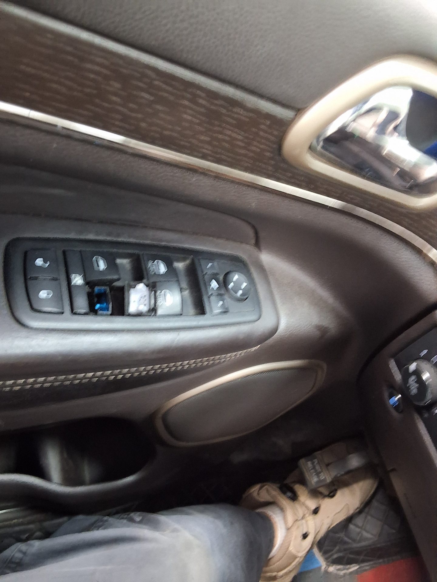 جيب Grand شيروكي (Wk2) 3.0 V6 تيربو ديزل Overland Summit 2014 TURBO