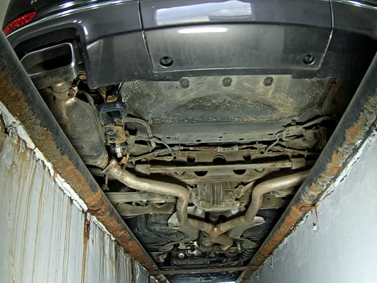 جيب Grand شيروكي (Wk2) 3.0 V6 تيربو ديزل Overland Summit 2014 TURBO