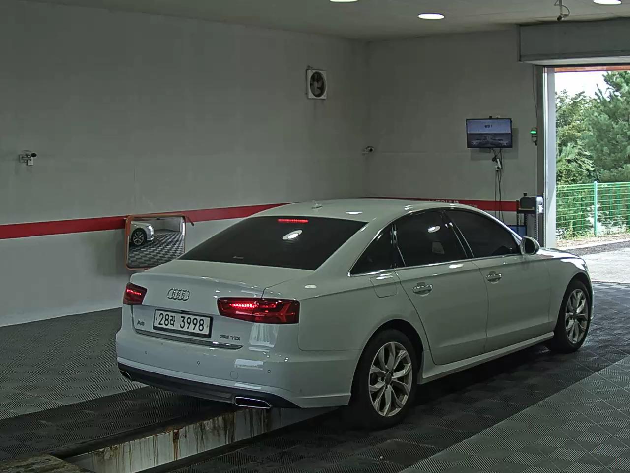 أودي إيه 6 (4Th Gen) 35 TDI بريميوم 2016 بريميوم