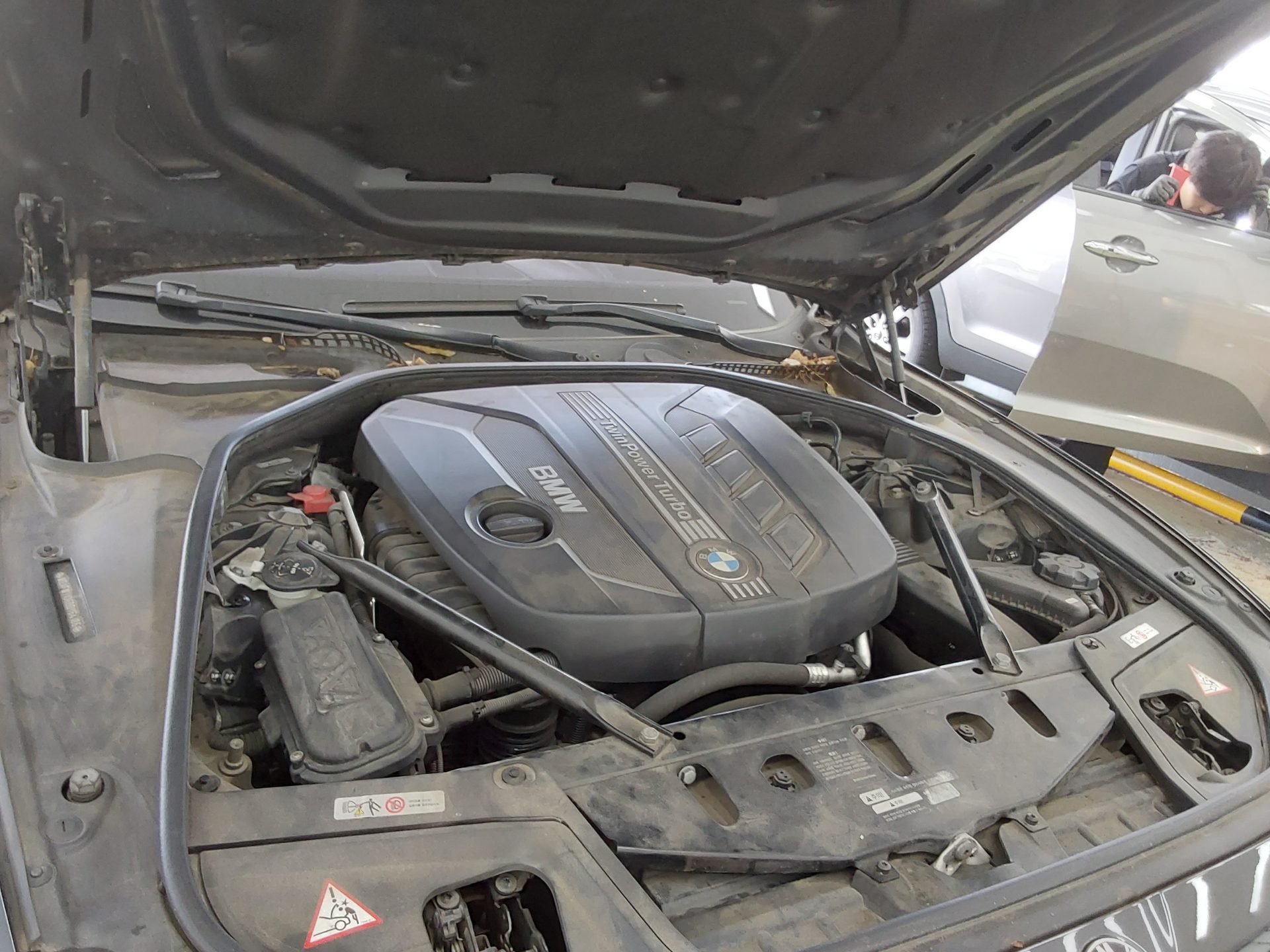بي إم دبليو 5 Series (6Th Gen) 520D 2013 520d