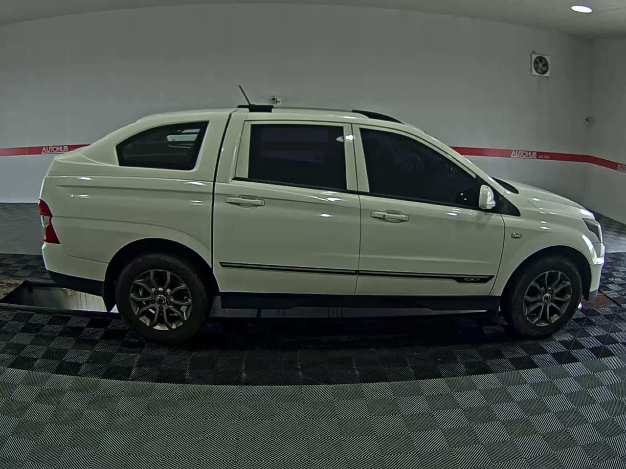 كي جي موبيليتي Mobility (سانج يونج) كوراندو Sports Cx7 دفع رباعي Adventure Edition 2015