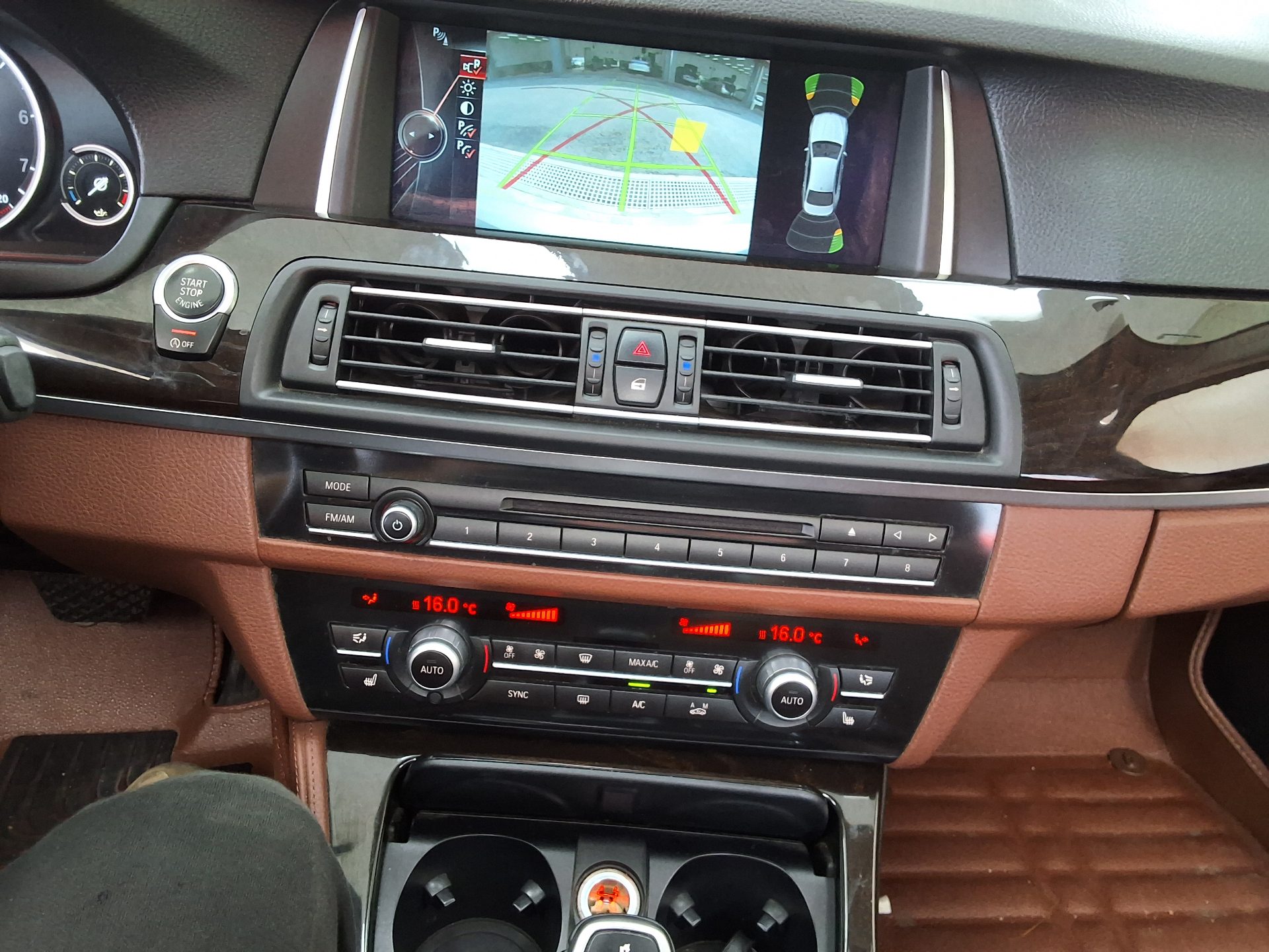 بي إم دبليو 5 Series (6Th Gen) 528I إكس درايف 2014 528i