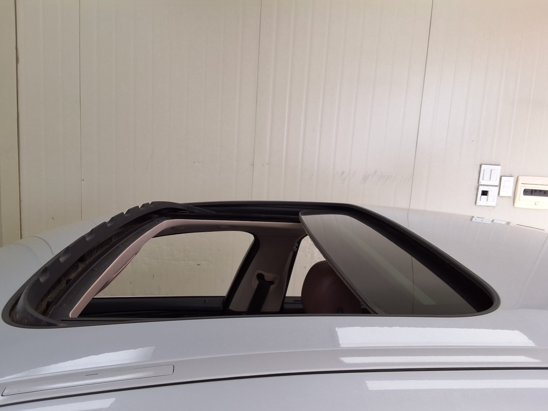 بي إم دبليو 5 Series (6Th Gen) 528I إكس درايف 2014 528i