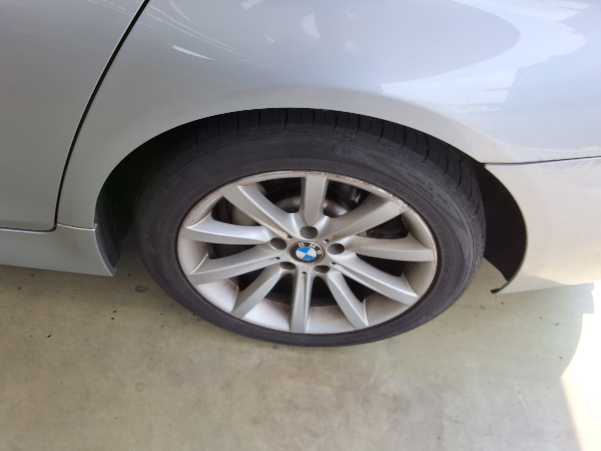 بي إم دبليو 5 Series (6Th Gen) 528I إكس درايف 2014 528i
