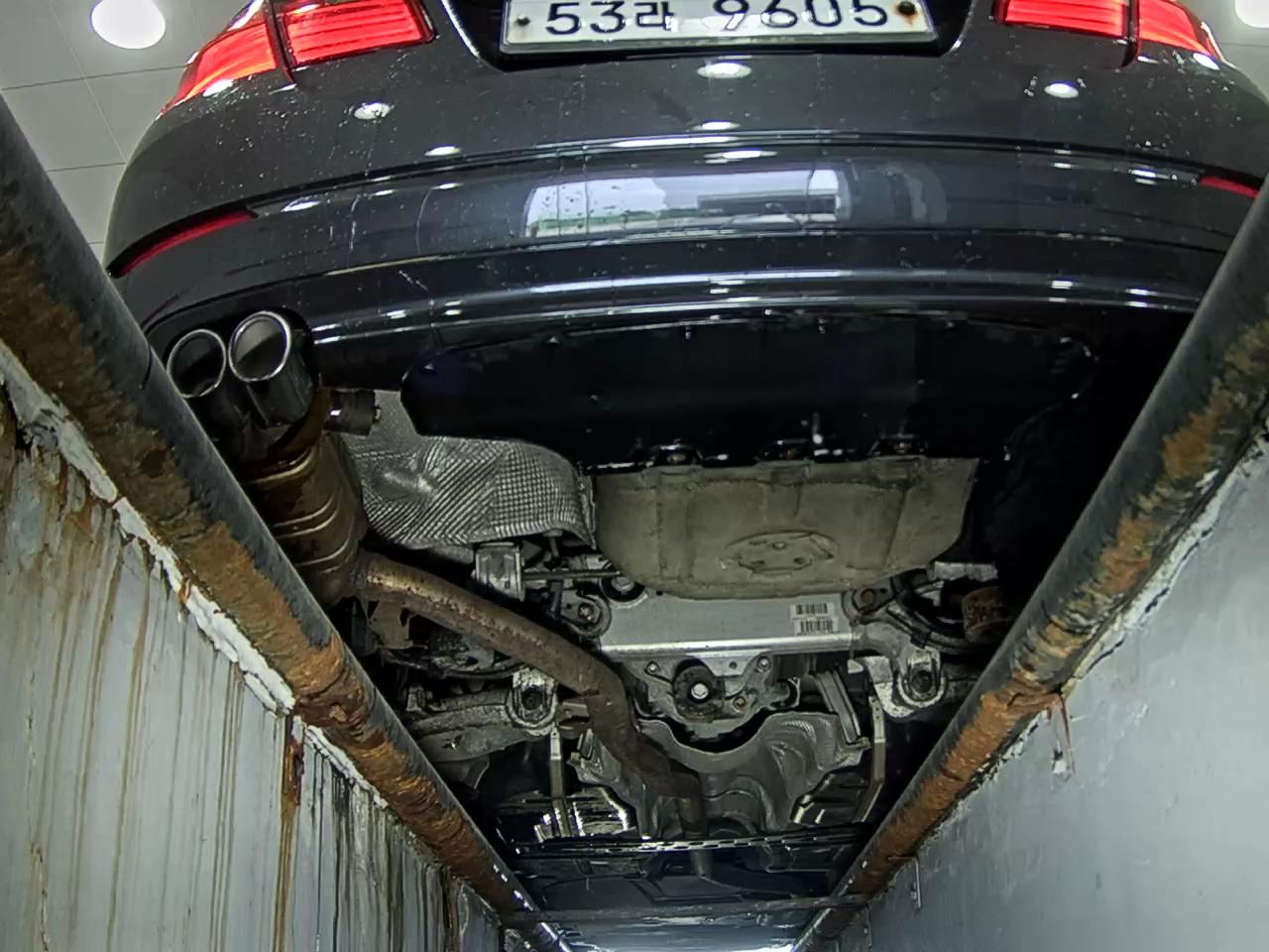 بي إم دبليو 5 Series (6Th Gen) 520D 2013 520d