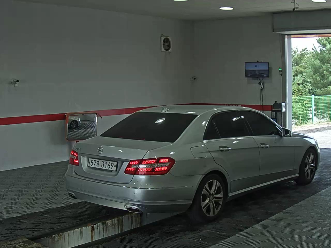 مرسيدس بنز E Class (4Th Gen) E220 Cdi Avantgarde 2013 E220