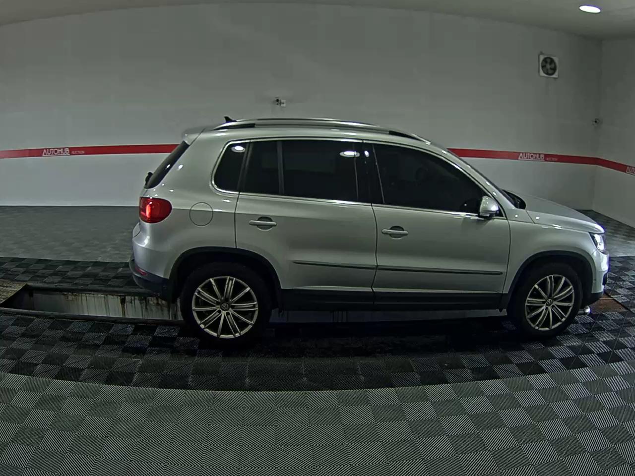 فولكس فاجن تيجوان 2.0 TDI Bluemotion بريميوم 2013 بريميوم
