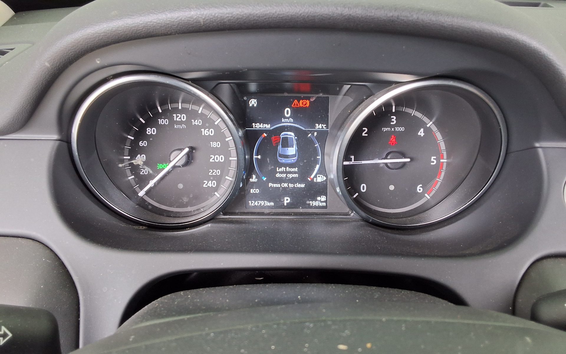 لاند روفر Rover Discovery Sport 2.0 Td4 Hse لكجري 2018 SPORT فاخر