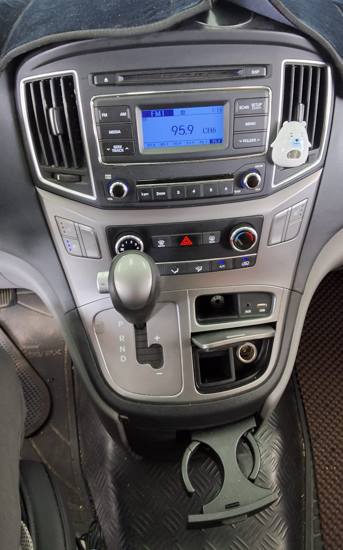 هيونداي الجديد جراند ستاركس 3 Seater ديزل فان سمارت 2019 VAN SMART