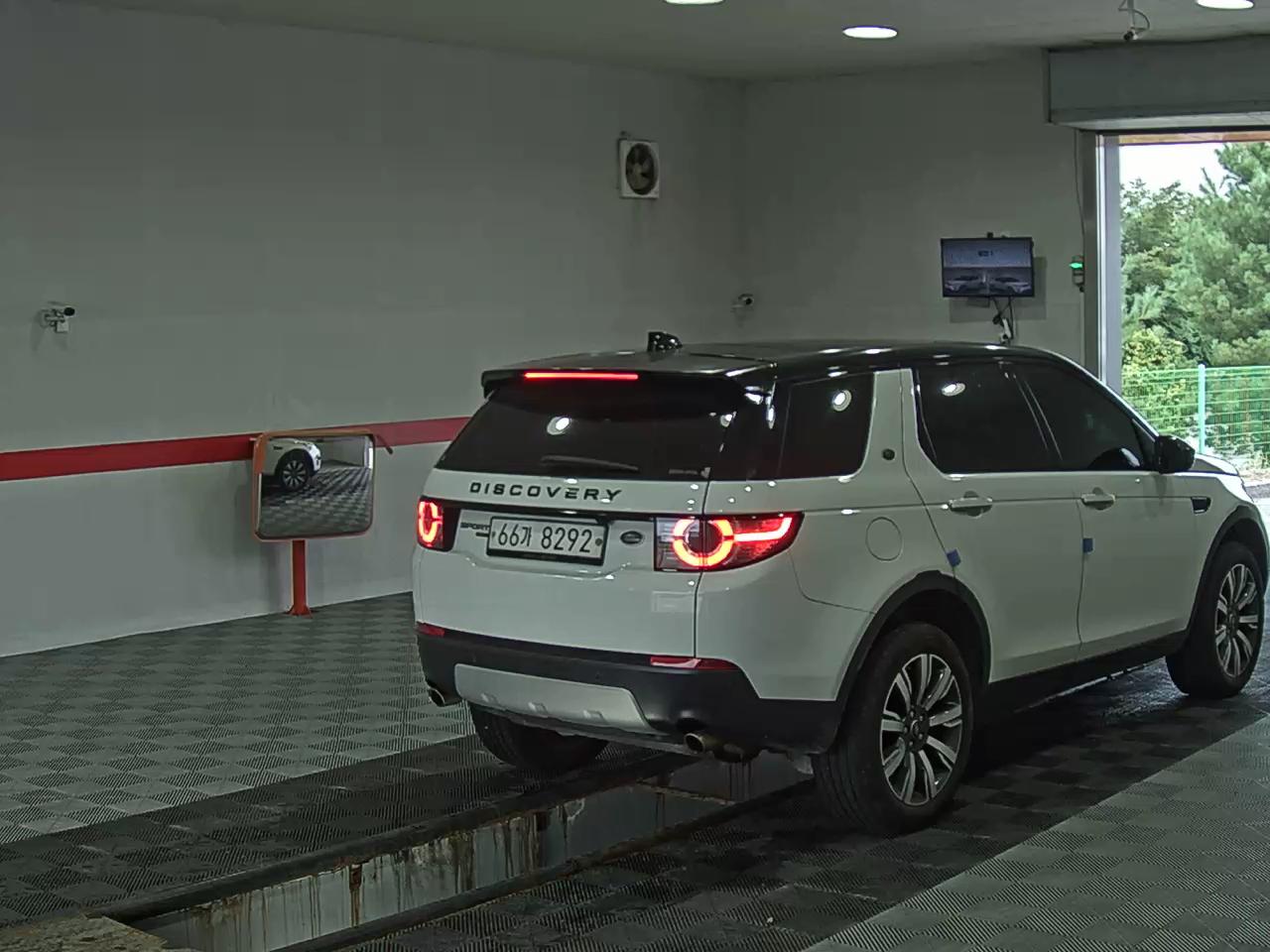 لاند روفر Rover Discovery Sport 2.0 Td4 Hse لكجري 2018 SPORT فاخر