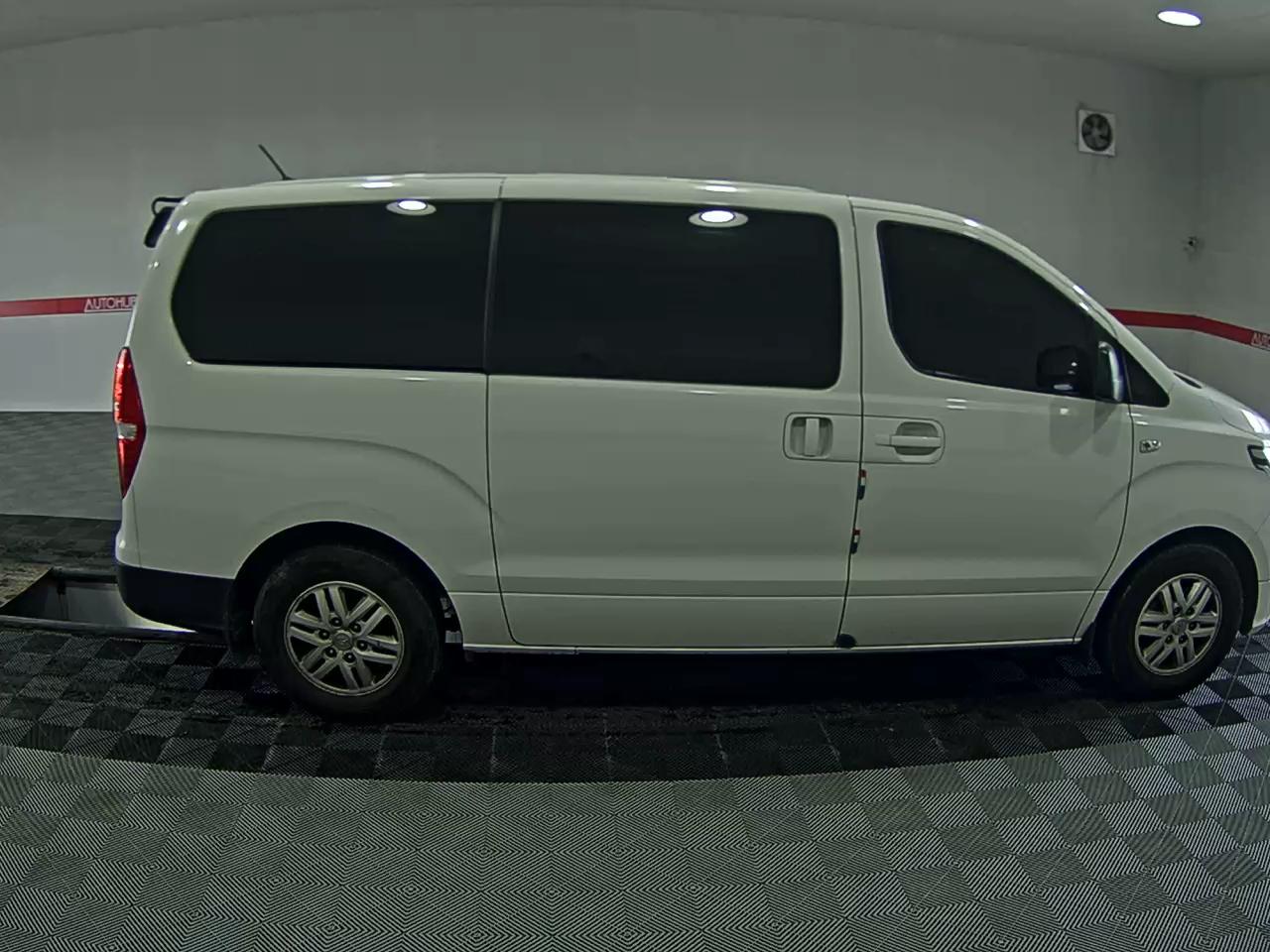 هيونداي الجديد جراند ستاركس 3 Seater ديزل فان سمارت 2019 VAN SMART
