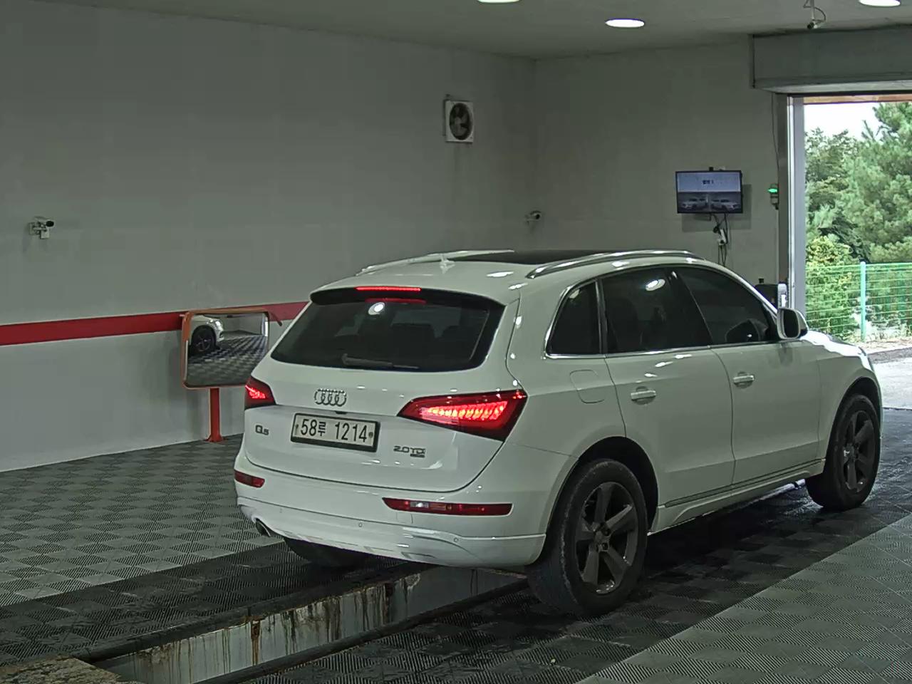 أودي كيو 5 2.0 TDI كواترو Dynamic 2014