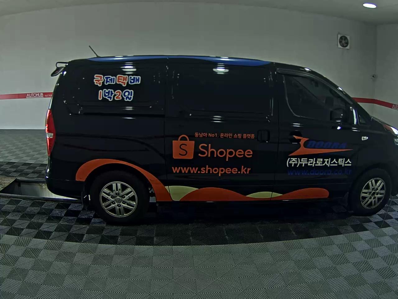 هيونداي الجديد جراند ستاركس 3 Seater ديزل فان سمارت 2018 VAN SMART