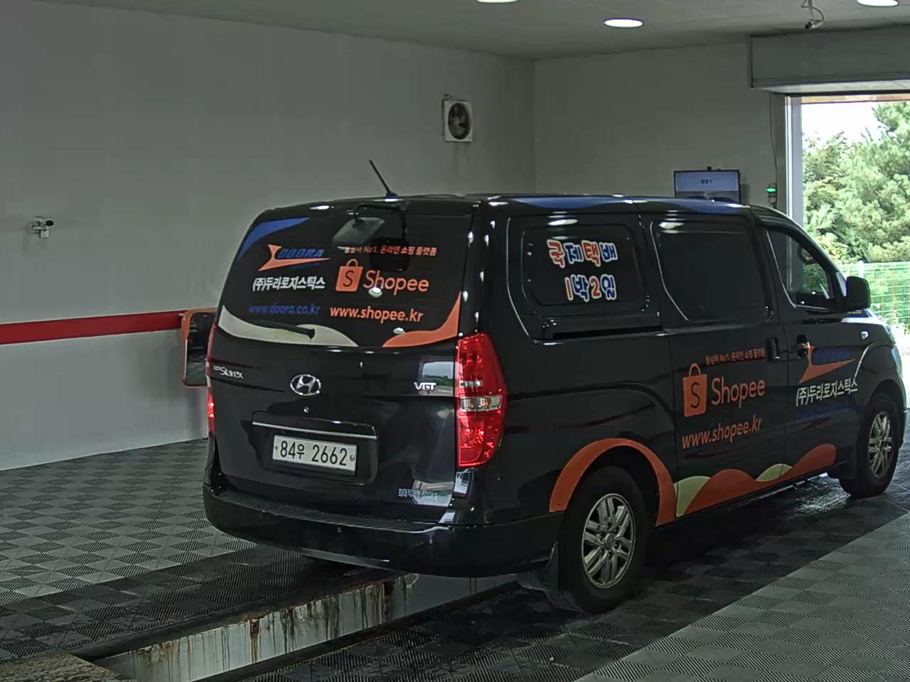 هيونداي الجديد جراند ستاركس 3 Seater ديزل فان سمارت 2018 VAN SMART