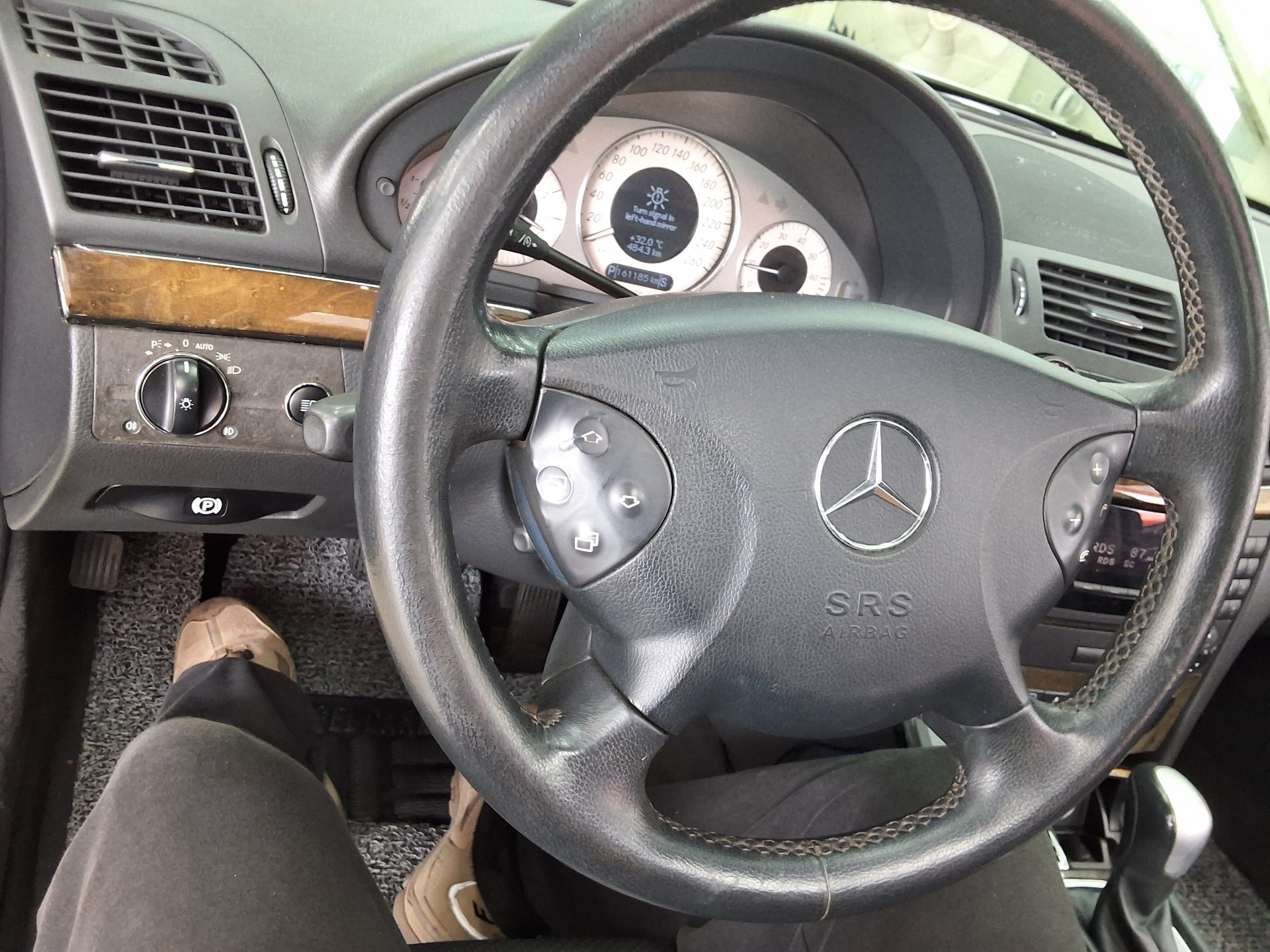 مرسيدس بنز E Class (3Rd Gen) E200K 2005 E200K