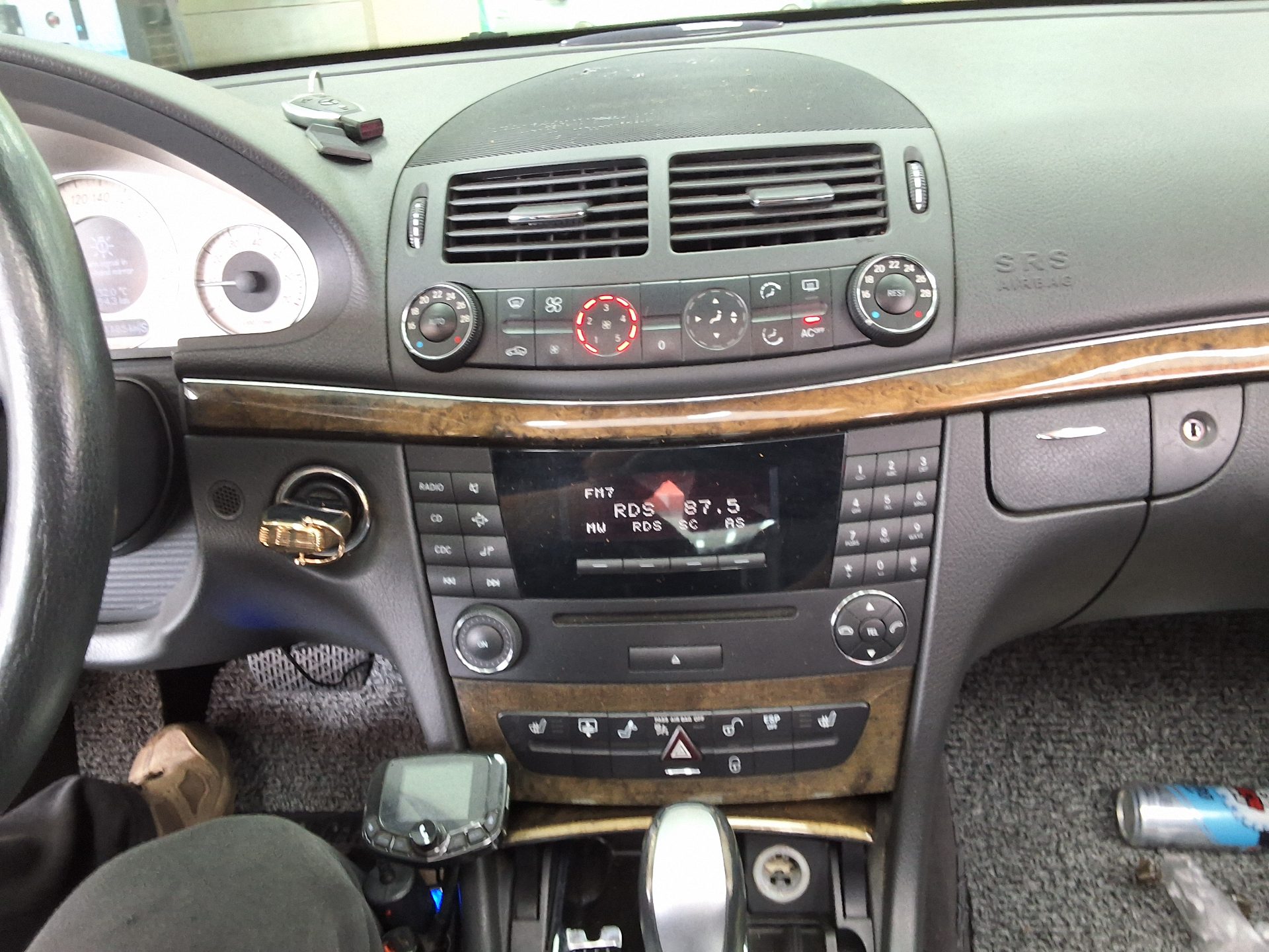 مرسيدس بنز E Class (3Rd Gen) E200K 2005 E200K