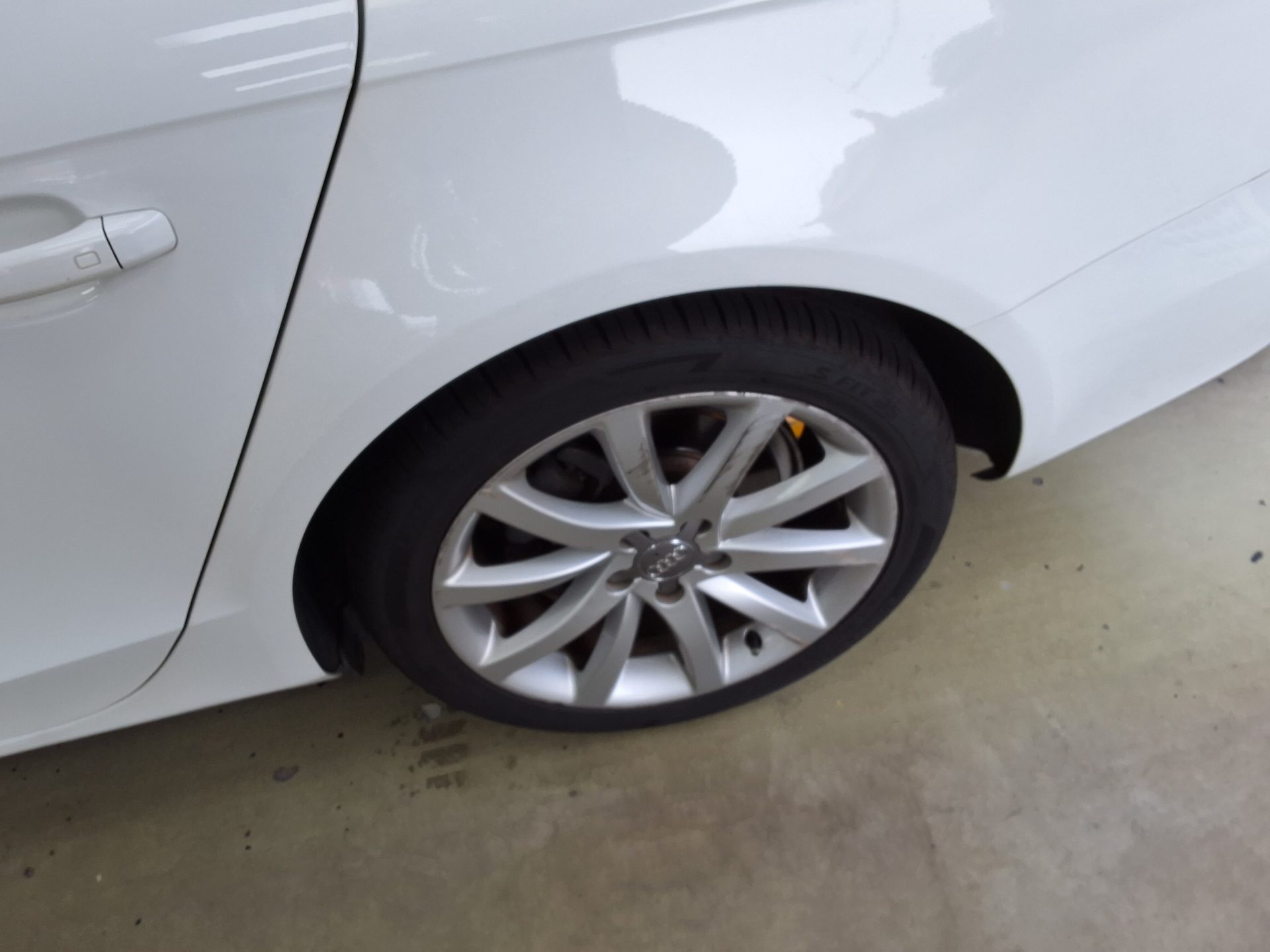 أودي إيه 4 (4Th Gen) 2.0 TDI Dynamic 2013