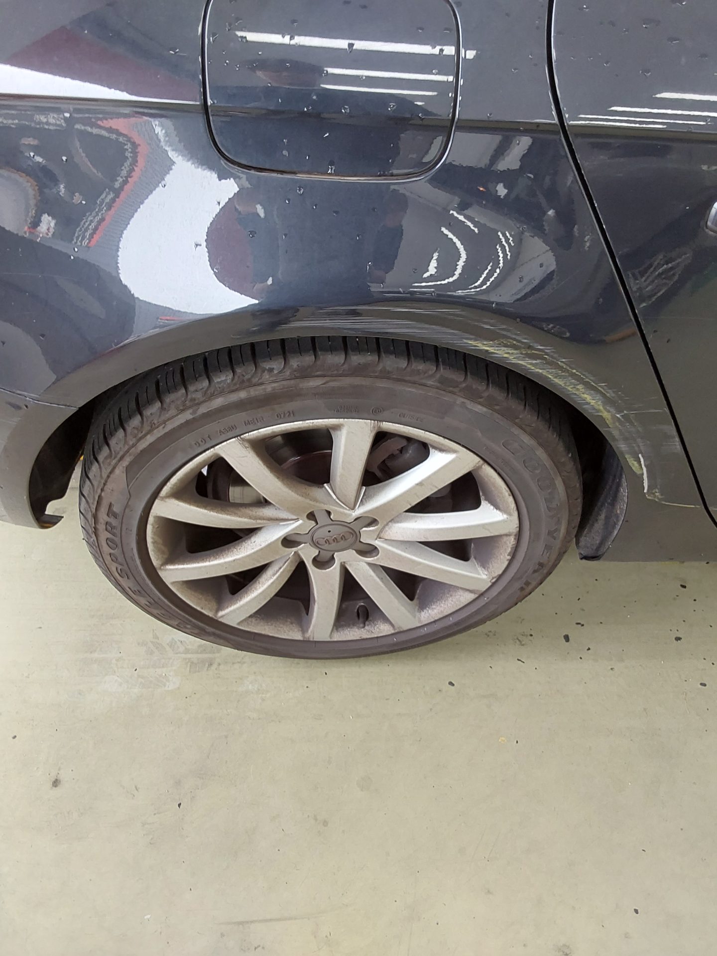 أودي إيه 4 (4Th Gen) 2.0 TDI كواترو Dynamic 2014