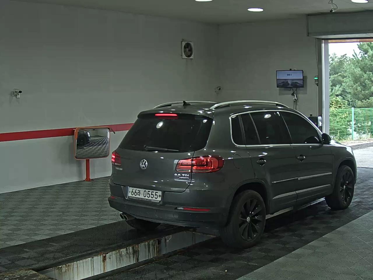 فولكس فاجن تيجوان 2.0 TDI Bluemotion بريميوم 2016 بريميوم