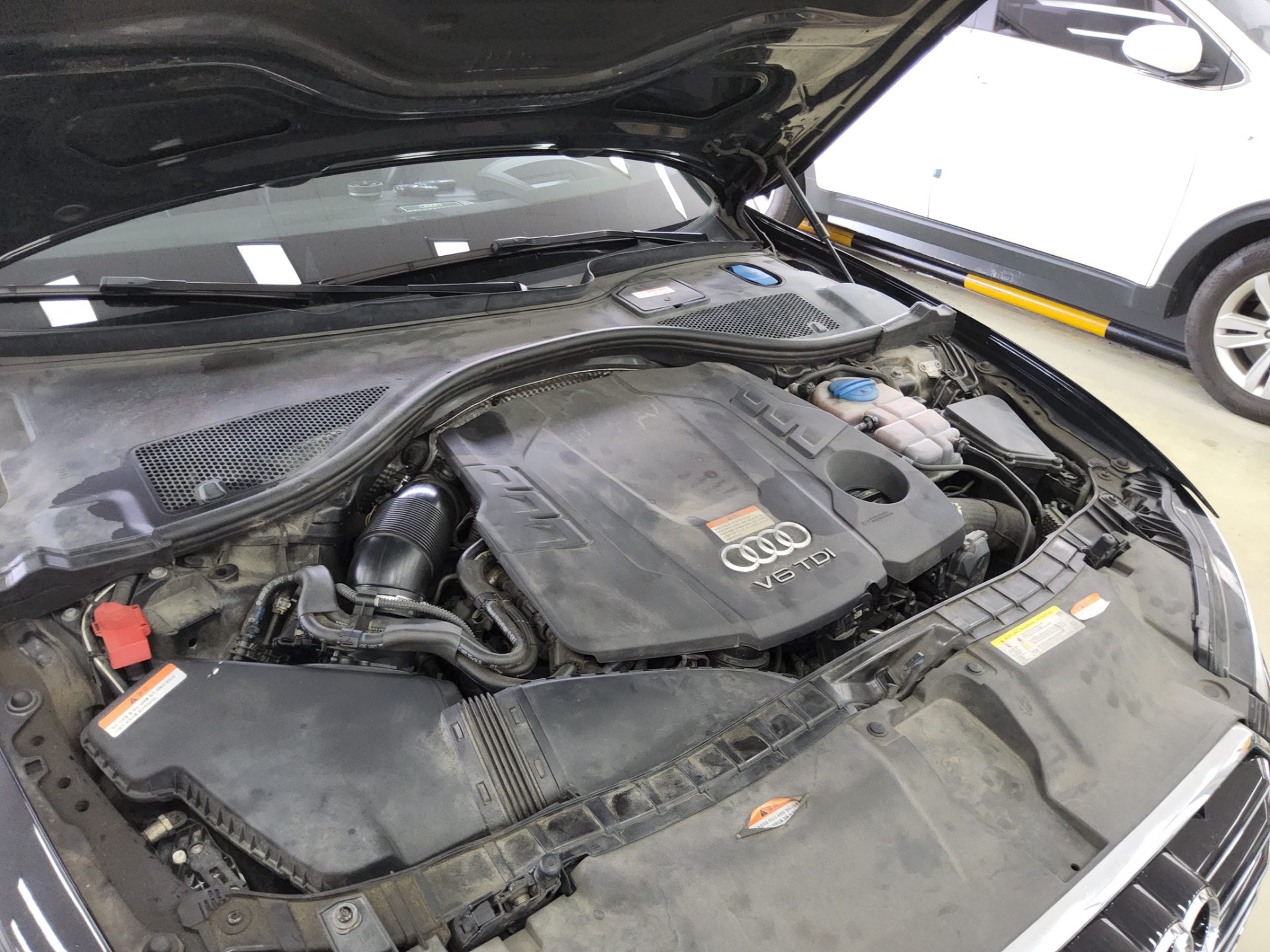 أودي إيه 6 (4Th Gen) 40 TDI كواترو بريميوم 2016 40 بريميوم