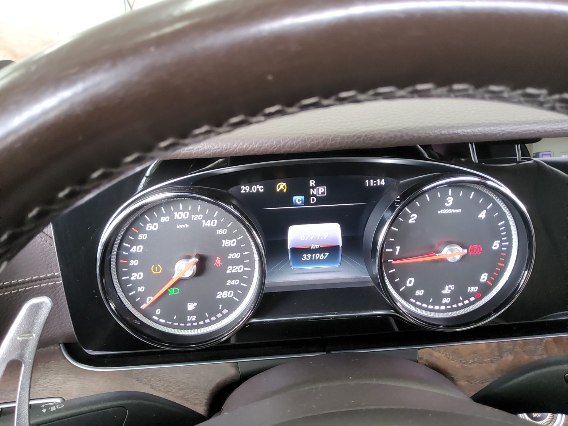 مرسيدس بنز E Class (5Th Gen) E220D إكسكلوسيف 2017 E220d إكسكلوسيف
