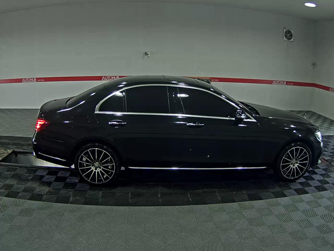 مرسيدس بنز E Class (5Th Gen) E220D إكسكلوسيف 2017 E220d إكسكلوسيف