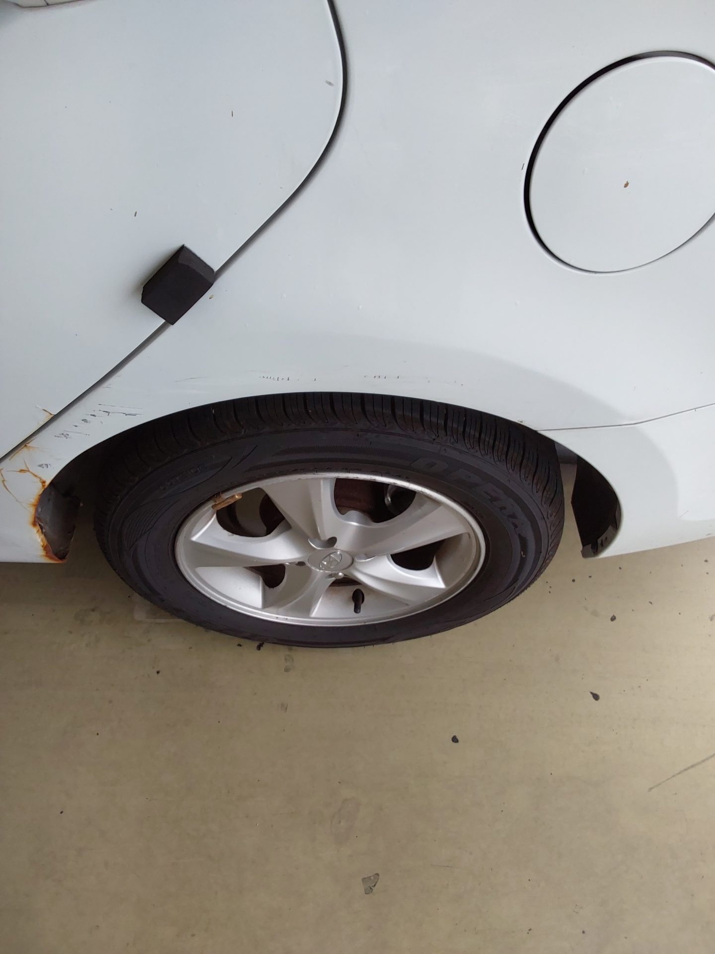 هيونداي جديد أكسنت 1.4 Vvt Premier 2012 PREMIER