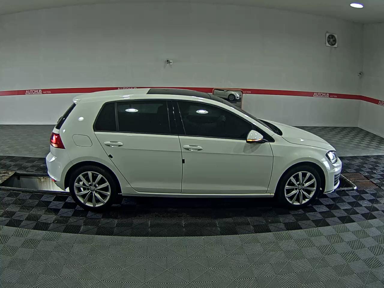 فولكس فاجن جولف (7Th Gen) 2.0 TDI 2016