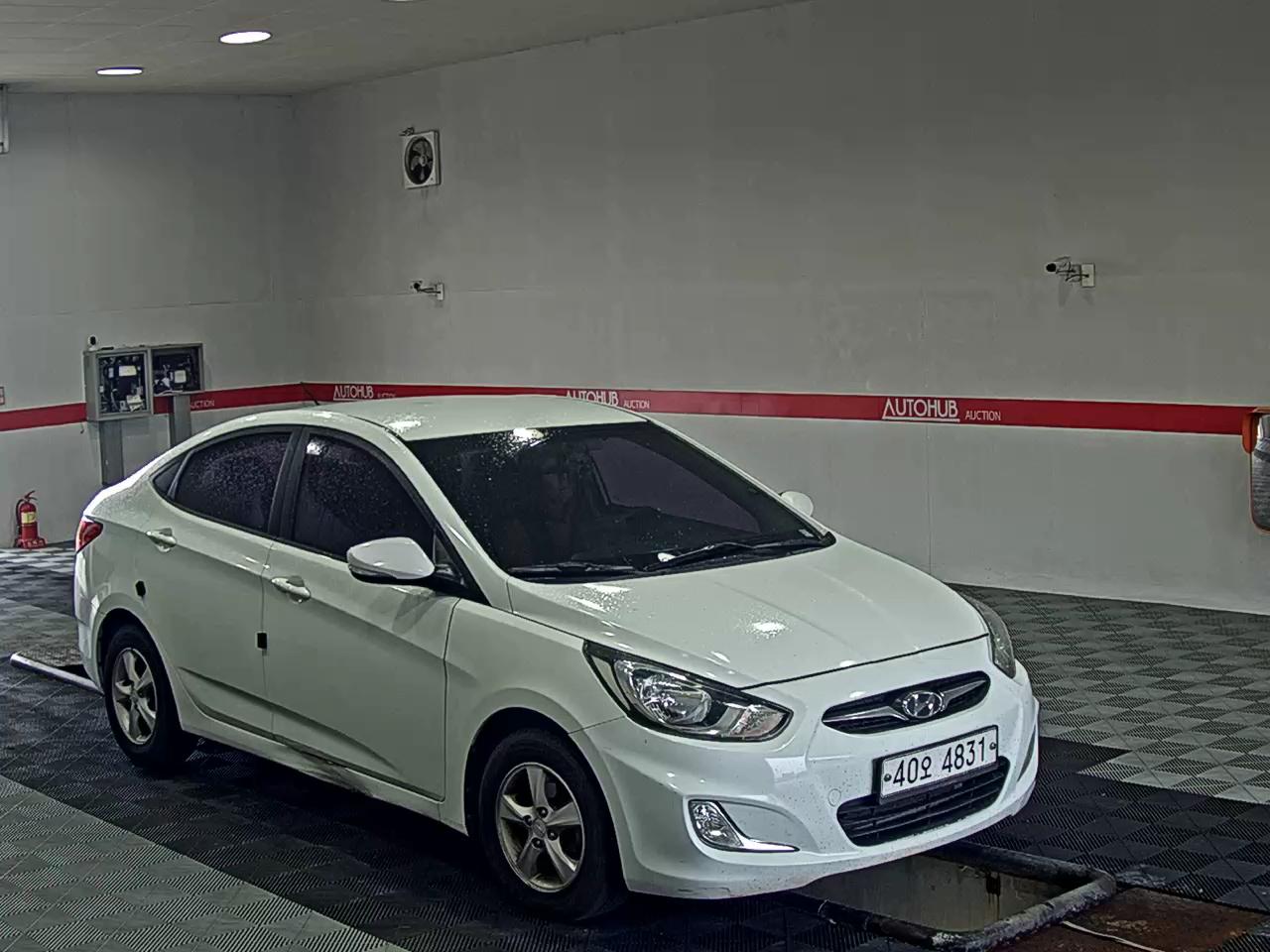 هيونداي جديد أكسنت 1.4 Vvt Premier 2012 PREMIER